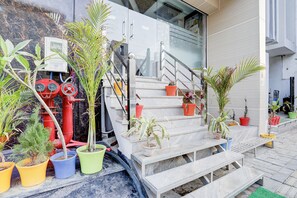 Property entrance - FabHotel SMR (Agra)