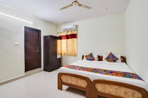 Deluxe-Zimmer | Bettwäsche aus ägyptischer Baumwolle, hochwertige Bettwaren, Zimmersafe