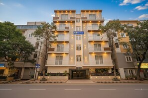 Property entrance - FabHotel Atithi Residency (Bengaluru)