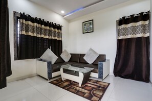 Coin salon dans le hall