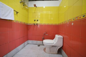 Shower, rainfall showerhead, free toiletries, towels - FabExpress Skylark (Chandigarh)