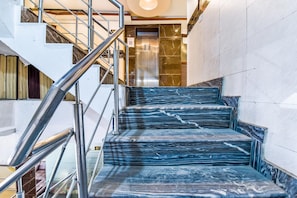 Lobby - FabHotel Log Inn (Jammu)