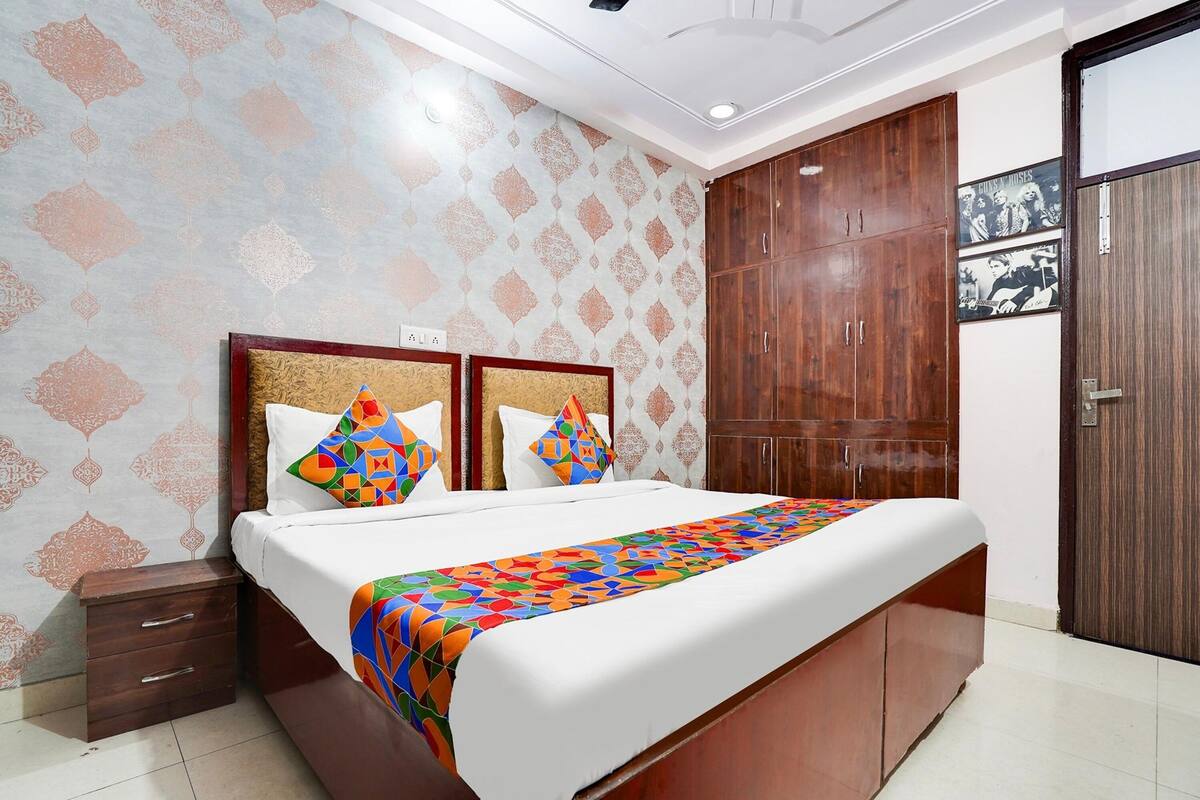 Deluxe Room | Egyptian cotton sheets, premium bedding, in-room safe, free WiFi