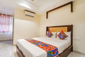 Egyptian cotton sheets, premium bedding, in-room safe, free WiFi - FabHotel HR Residency (Coimbatore)