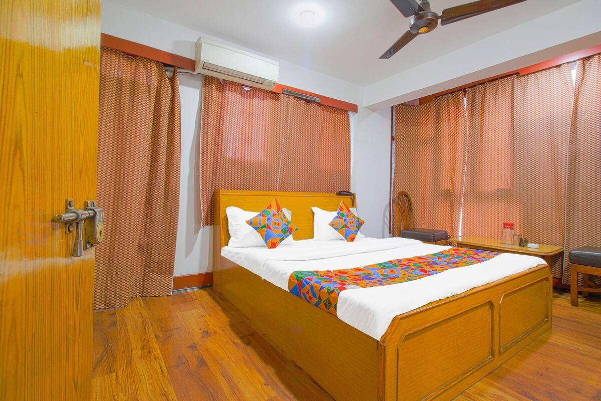 Deluxe Room | Egyptian cotton sheets, premium bedding, in-room safe, free WiFi
