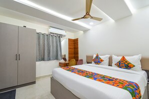 Rom – deluxe | Sengetøy i egyptisk bomull, sengetøy av topp kvalitet og safe på rommet