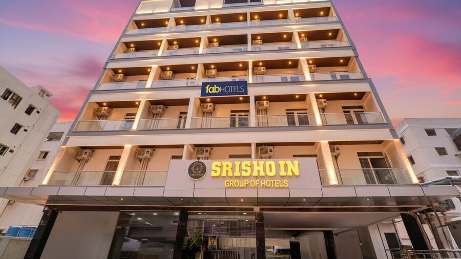 FabHotel Prime Srishoin - Near TCS Deccan Park, Hitech City