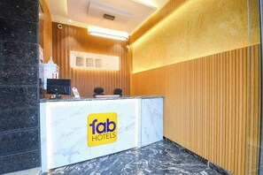 Reception - FabHotel Dev Palace I (New Delhi)
