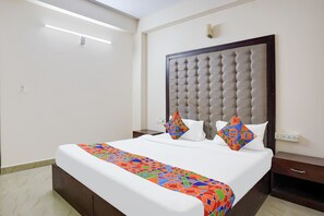 Egyptian cotton sheets, premium bedding, in-room safe, free WiFi - FabHotel Leo Grand (Anekal)