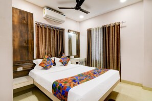 Phòng Deluxe | Bộ trải giường bằng vải cotton Ai Cập, bộ đồ giường cao cấp 