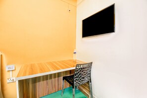 32–tuumainen LCD-televisio, jossa kaapelikanavat