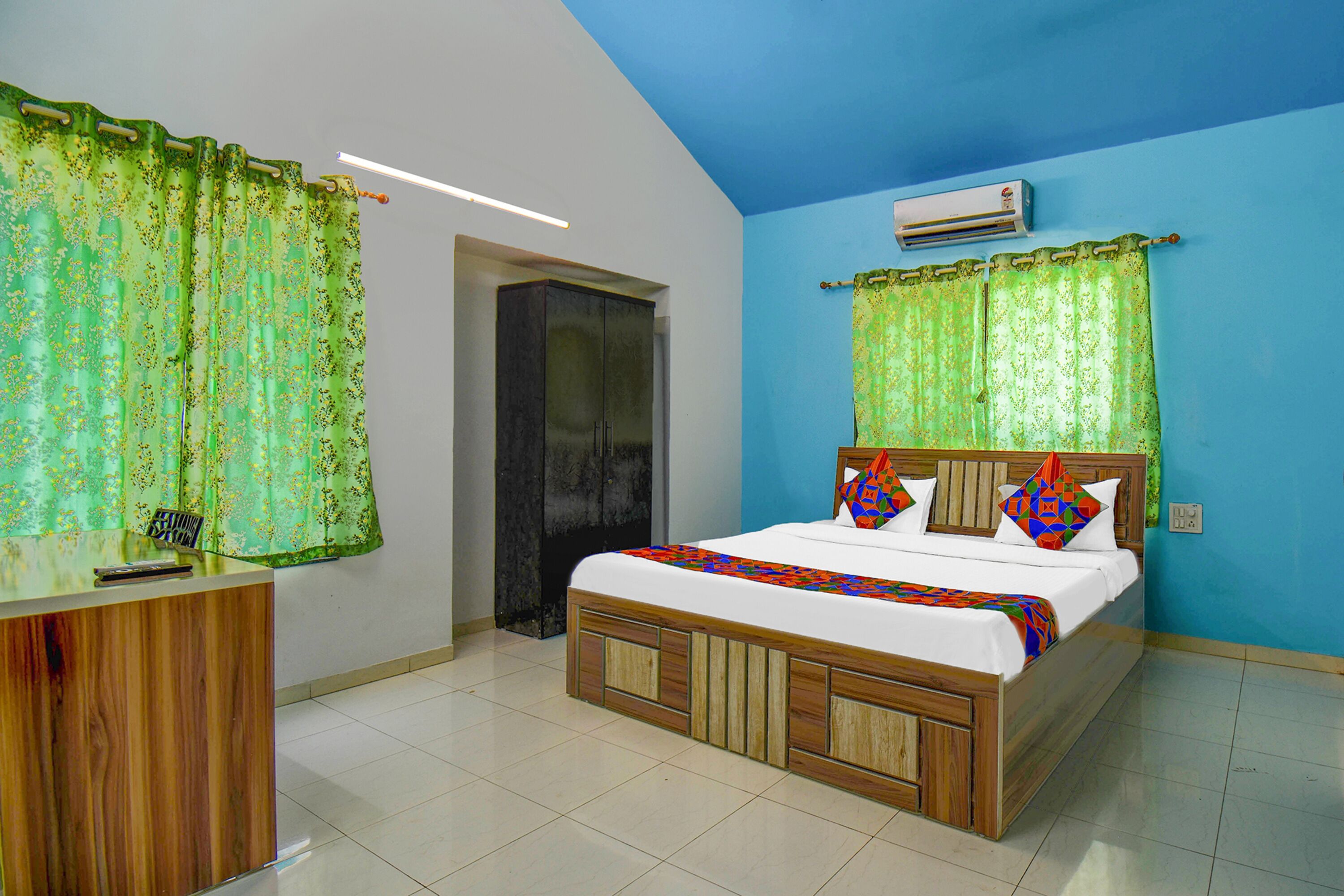 Deluxe Room | Egyptian cotton sheets, premium bedding, in-room safe, free WiFi