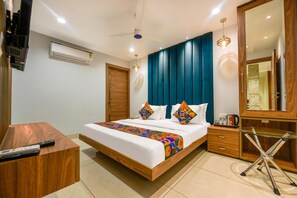 Premium Room - FabHotel Rolt (Ludhiana)