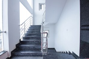 Lobby - FabHotel Silver Key (Anekal)