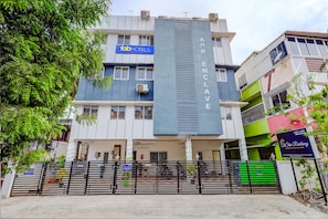 Exterior - FabHotel Tristar Residency (Chennai)