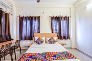 Egyptian cotton sheets, premium bedding, in-room safe, free WiFi - FabHotel Tristar Residency (Chennai)