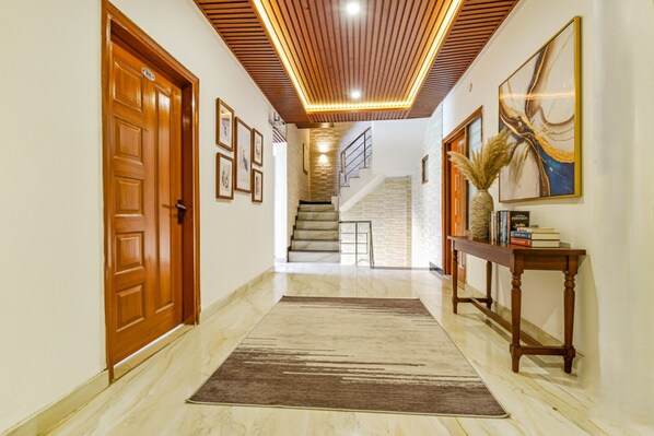 Lobby - FabHotel Prince 24 (Mohali)