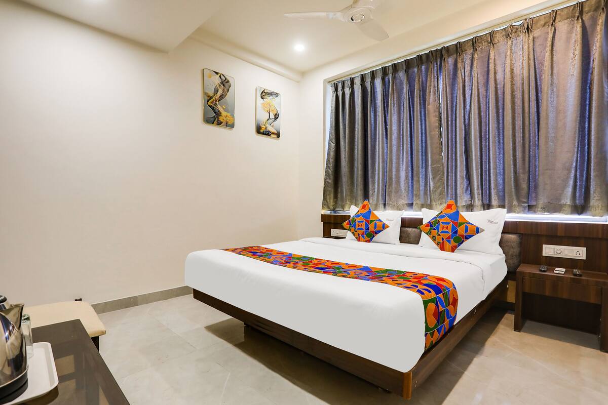 Executive Room | Egyptian cotton sheets, premium bedding, in-room safe, free WiFi