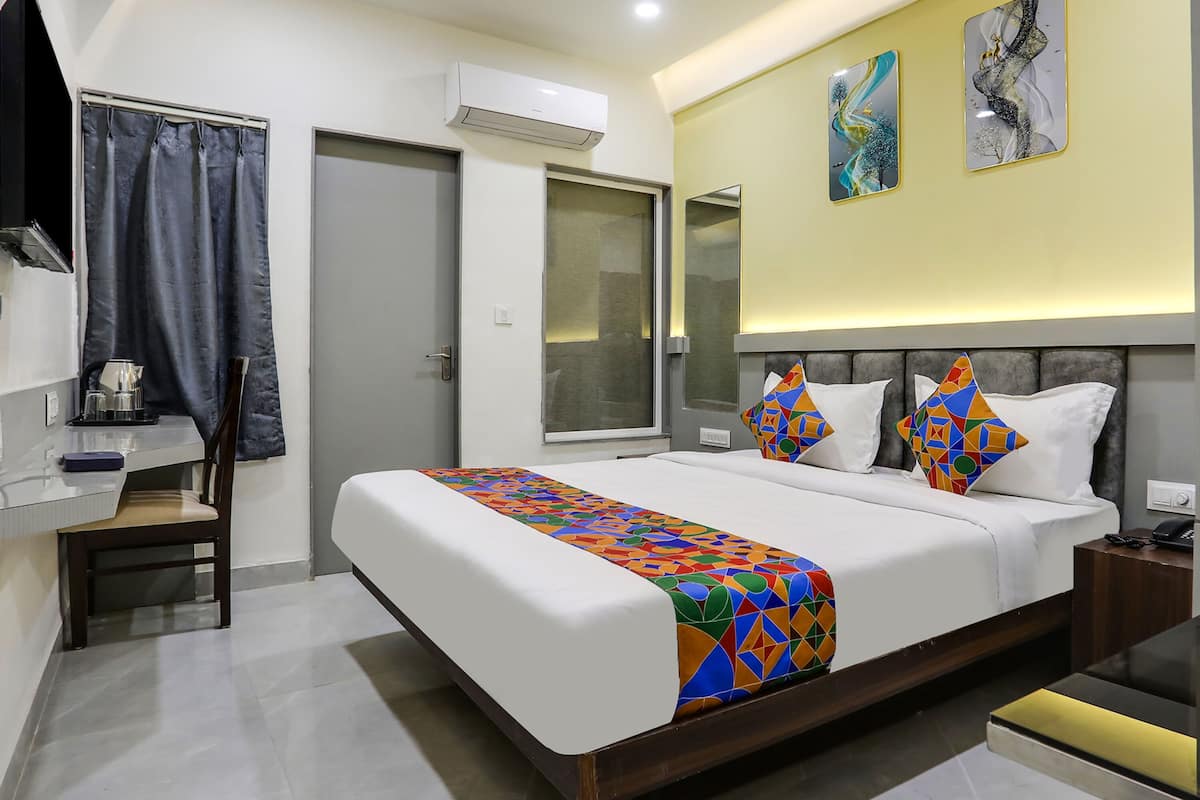 Kamar Deluks | Seprai katun Mesir, seprai premium, brankas, dan Wi-Fi gratis