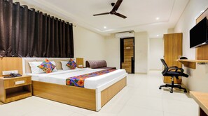 Deluxe Room | Egyptian cotton sheets, premium bedding, in-room safe, free WiFi - FabHotel Mansarovar Inn (Raipur)