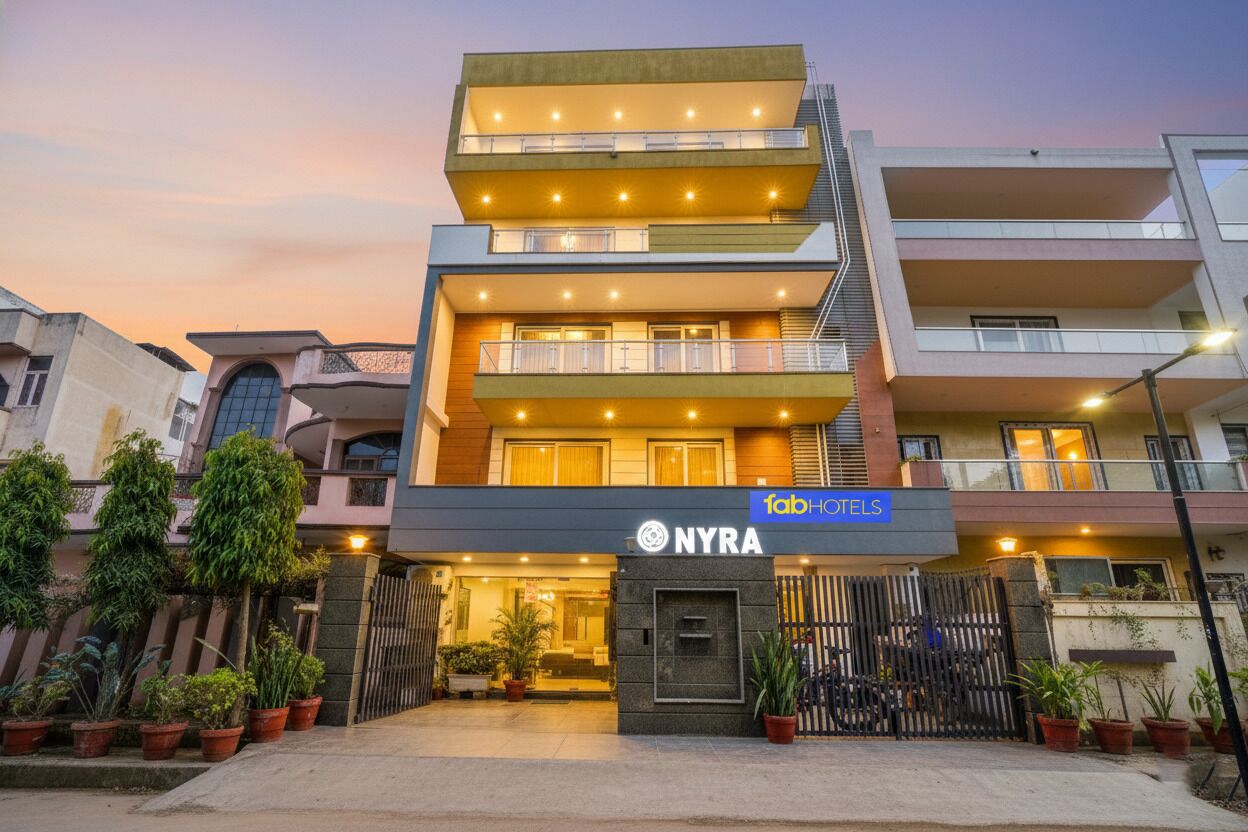 Vista frontal de la propiedad