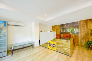 Reception - FabHotel Nyra Residency (Gurugram)