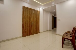 Lobby - FabHotel Oriental (Bhopal)