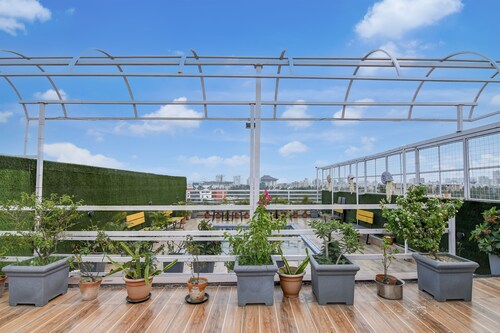 FabHotel Prime Eco Park