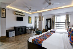 Lakens van Egyptisch katoen, luxe beddengoed, een kluis op de kamer