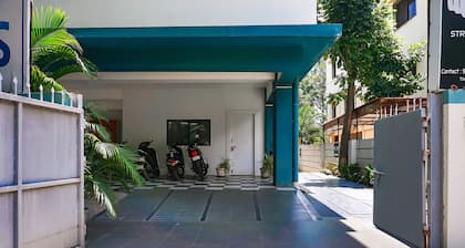 FabHotel Aura Homes