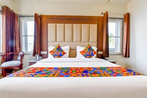 Luxury Suite - FabHotel Swagat (Dehradun)