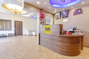 Reception - FabHotel Jugnu (Kharar)