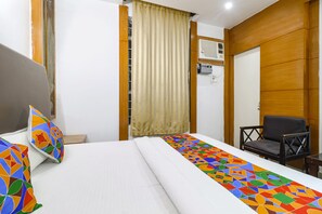 Egyptian cotton sheets, premium bedding, in-room safe, free WiFi