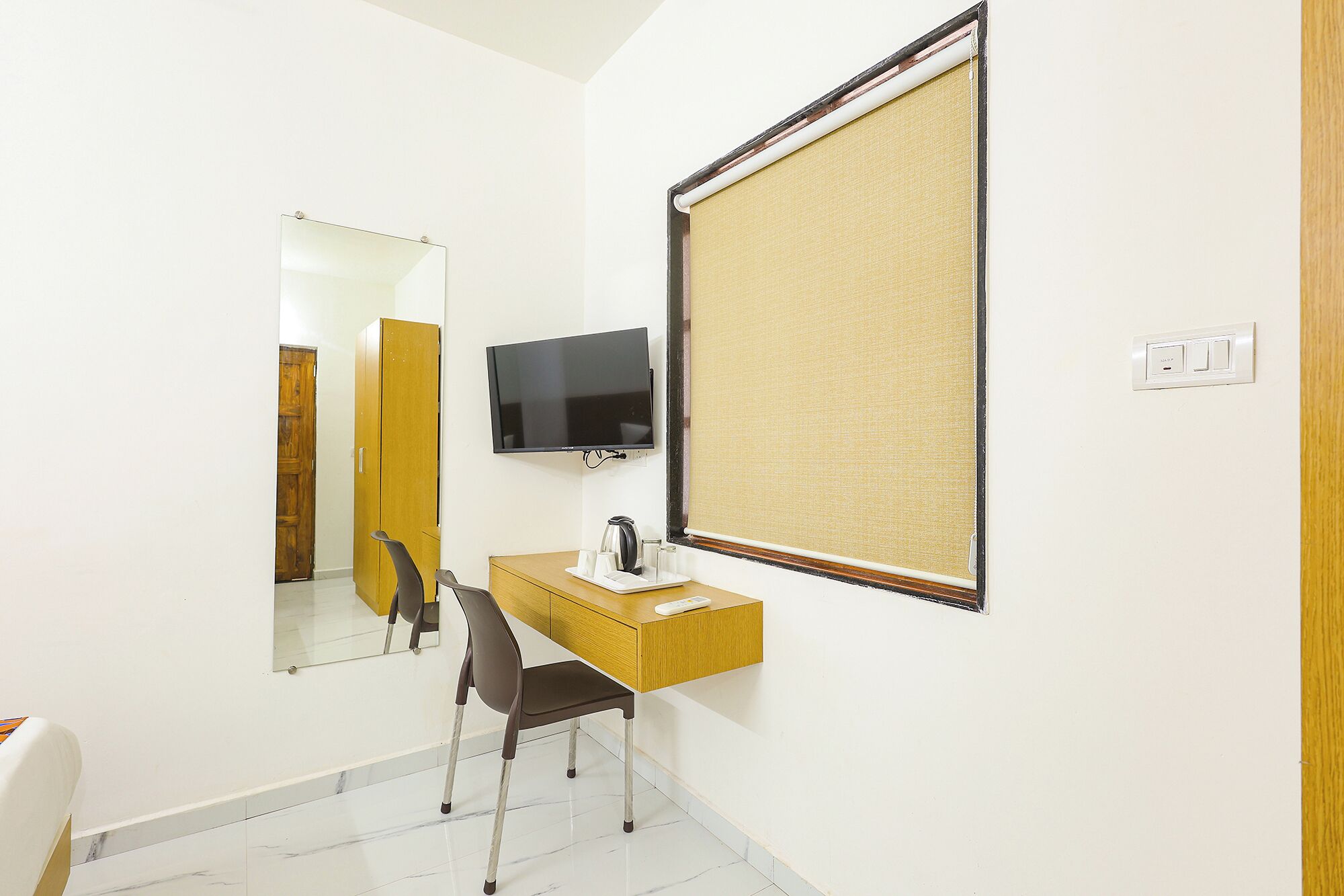 Egyptian cotton sheets, premium bedding, in-room safe, free WiFi