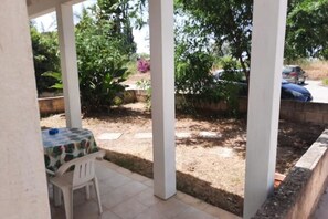 Outdoor dining - Piano Terra Fronte Mare (Nocera Scalo)