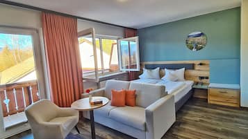 Doppelzimmer Komfort | Allergikerbettwaren, Schreibtisch, laptopgeeigneter Arbeitsplatz