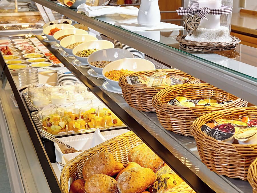 Desayuno bufé gratuito y diario