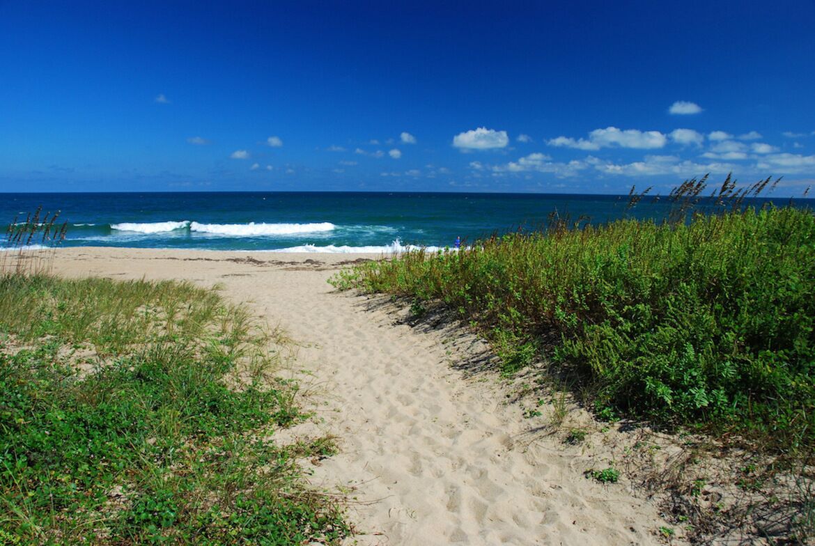 Beach nearby, sun loungers