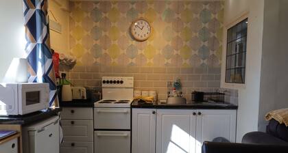 A Quirky 1-bedroom Basement-level Fisherman's Apartment