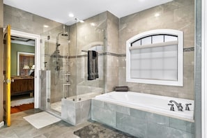Shower, jetted tub, hair dryer, towels