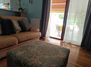 Villa (Two Bedroom Villa) | Living room