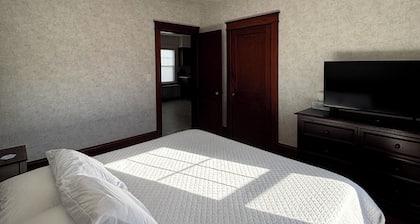 Cozy, 3 bed retreat near downtown Bristol