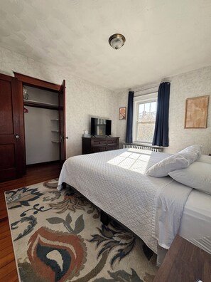 3 bedrooms, iron/ironing board, WiFi, bed sheets - Cozy, 3 bed retreat near downtown Bristol (Bristol)