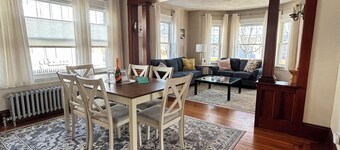 Cozy, 3 bed retreat near downtown Bristol