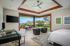 5 quartos, acesso à internet, roupa de cama