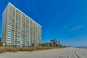 Exterior - New: Ashworth 1002 Oceanfront, pool, Lazy River (North Myrtle Beach)