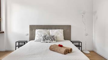 1 bedroom, iron/ironing board, free WiFi