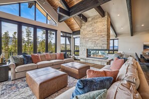 TV, fireplace - Experience luxury at The Crowne Summit with stunning mountain views. (Breckenridge)