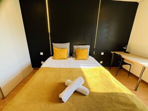 2 chambres, bureau, lit parapluie, Wi-Fi