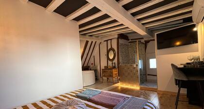 Habitación Oro by Gloove